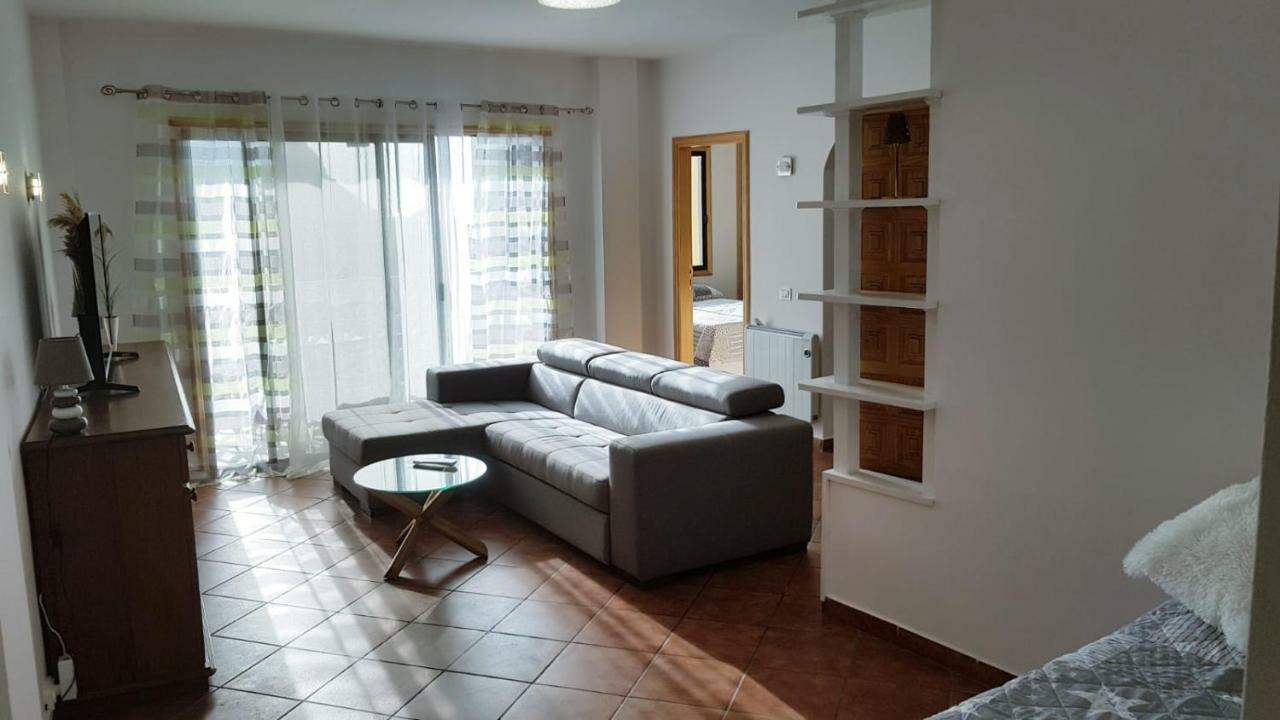 Apartamento Amplio Y Tranquilo Con Vistas Los Realejos Bagian luar foto